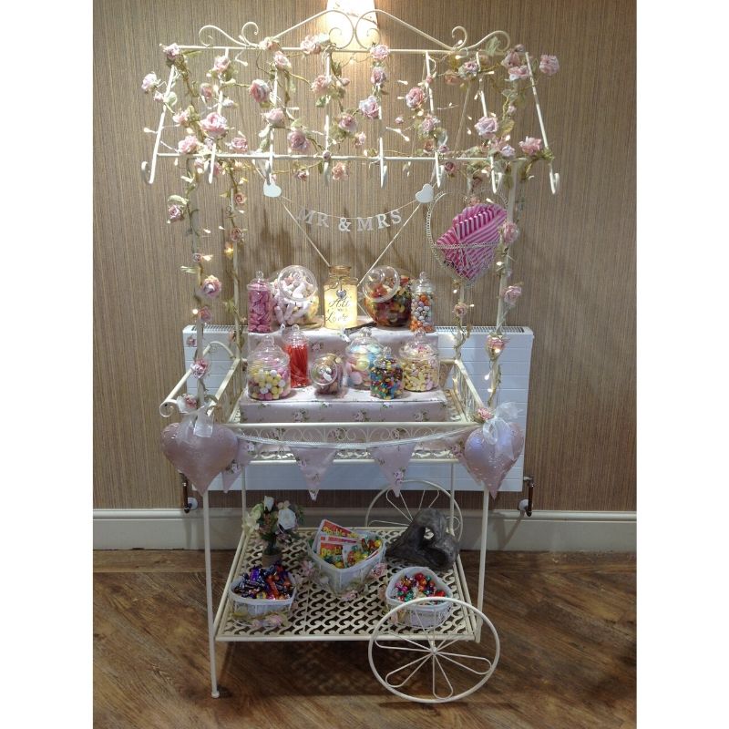 Candy Bees Wedding Sweet cart with floral decoration